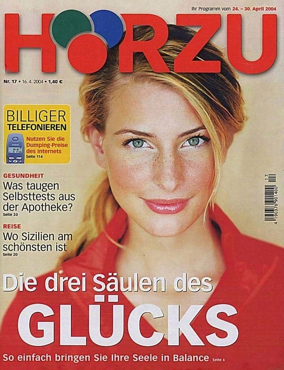 Tarina Young featured on the Hoerzu cover from April 2004