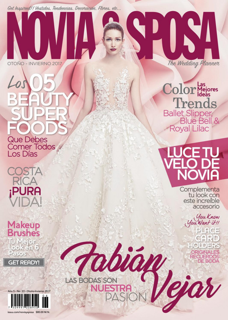  featured on the Novia & Sposa cover from September 2017