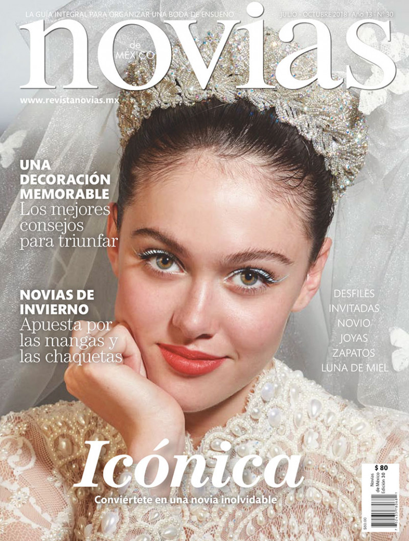  featured on the Novias de Mexico cover from July 2018