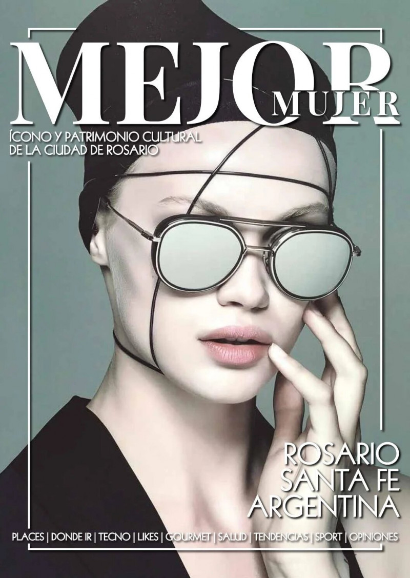  featured on the Mejor Mujer cover from June 2020