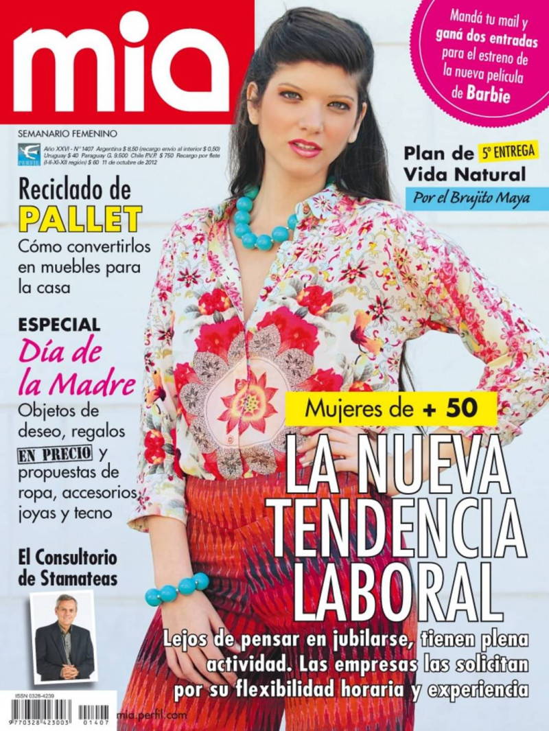  featured on the Mia Argentina cover from October 2012