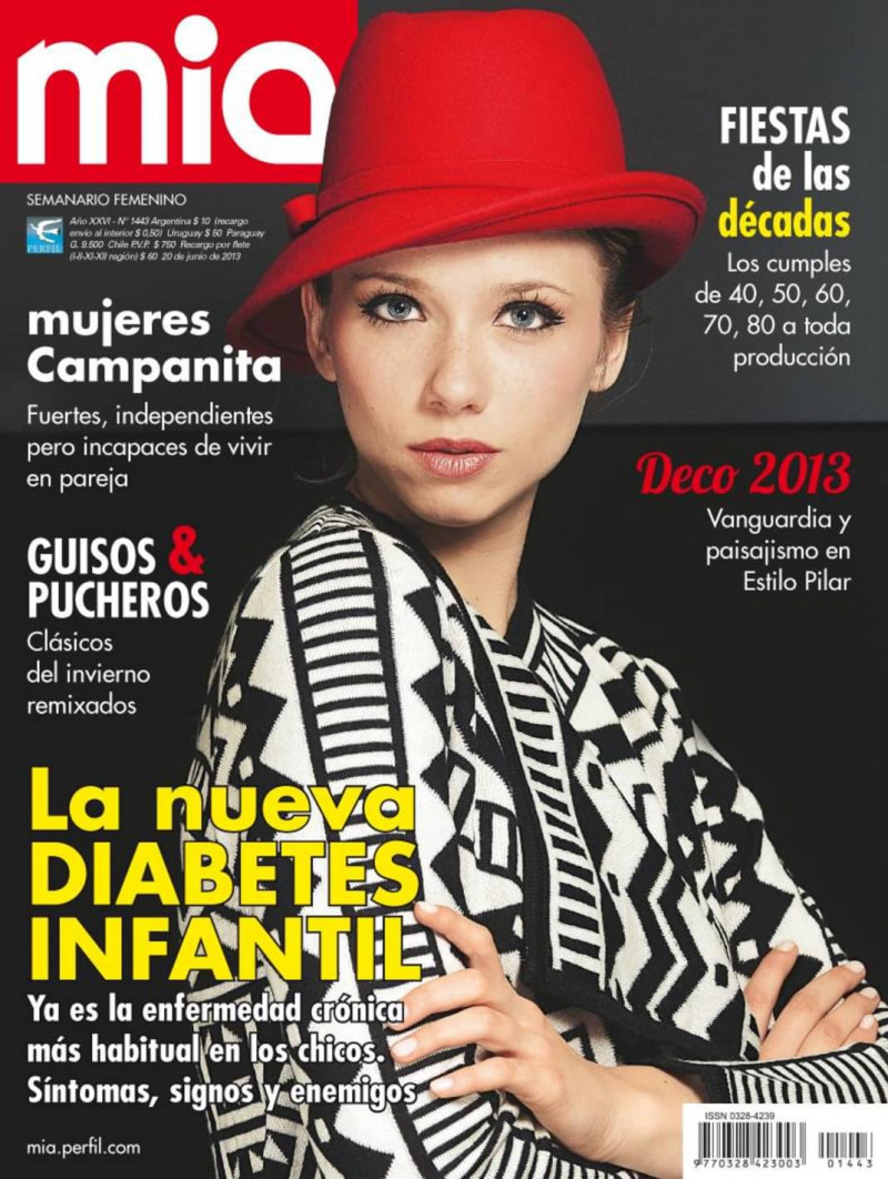  featured on the Mia Argentina cover from June 2013