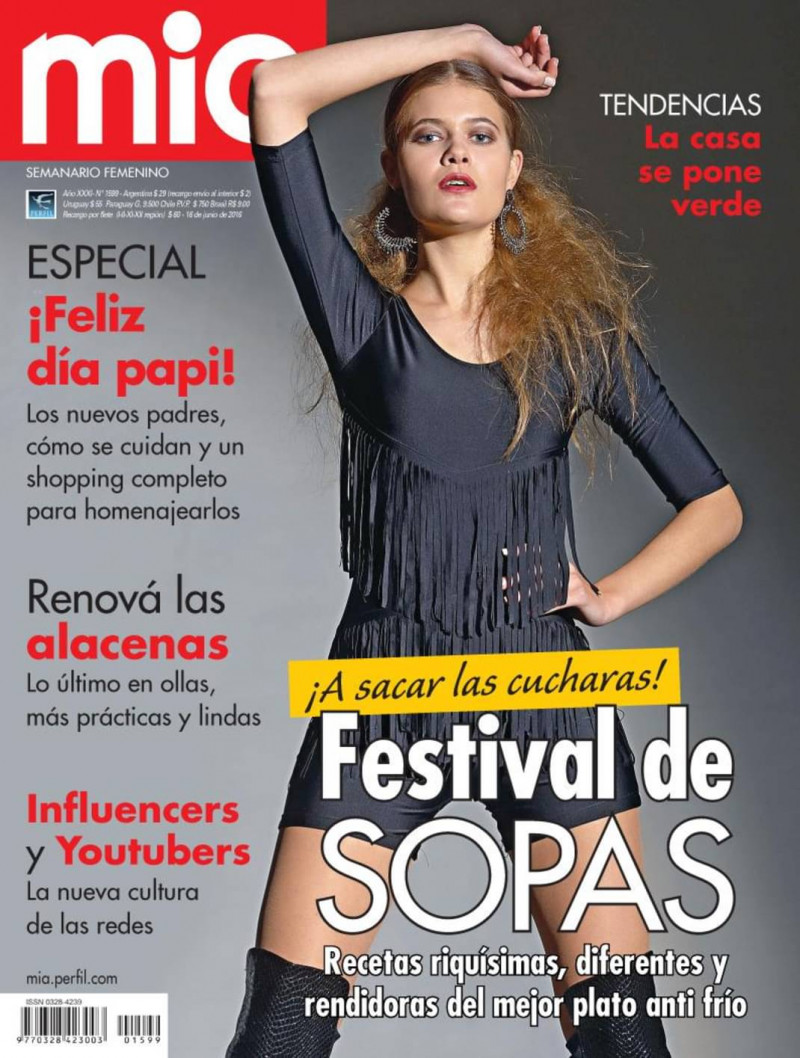  featured on the Mia Argentina cover from June 2016