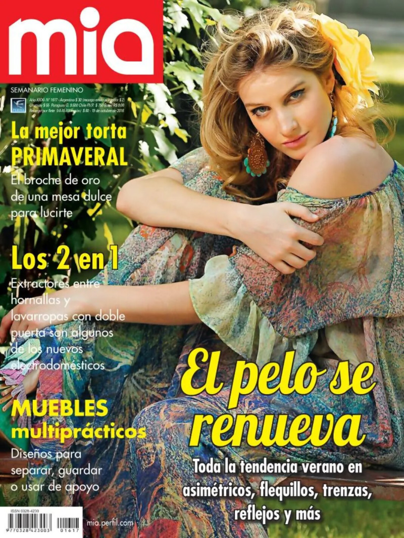  featured on the Mia Argentina cover from October 2016