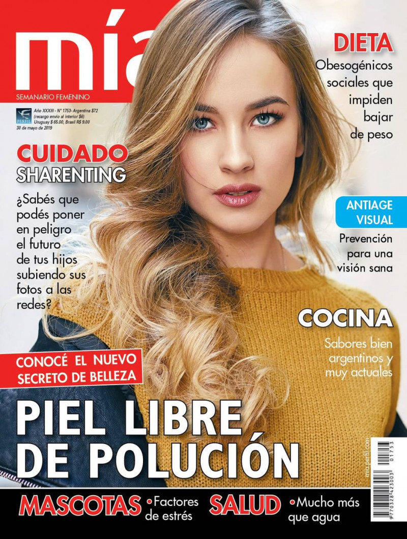  featured on the Mia Argentina cover from May 2019
