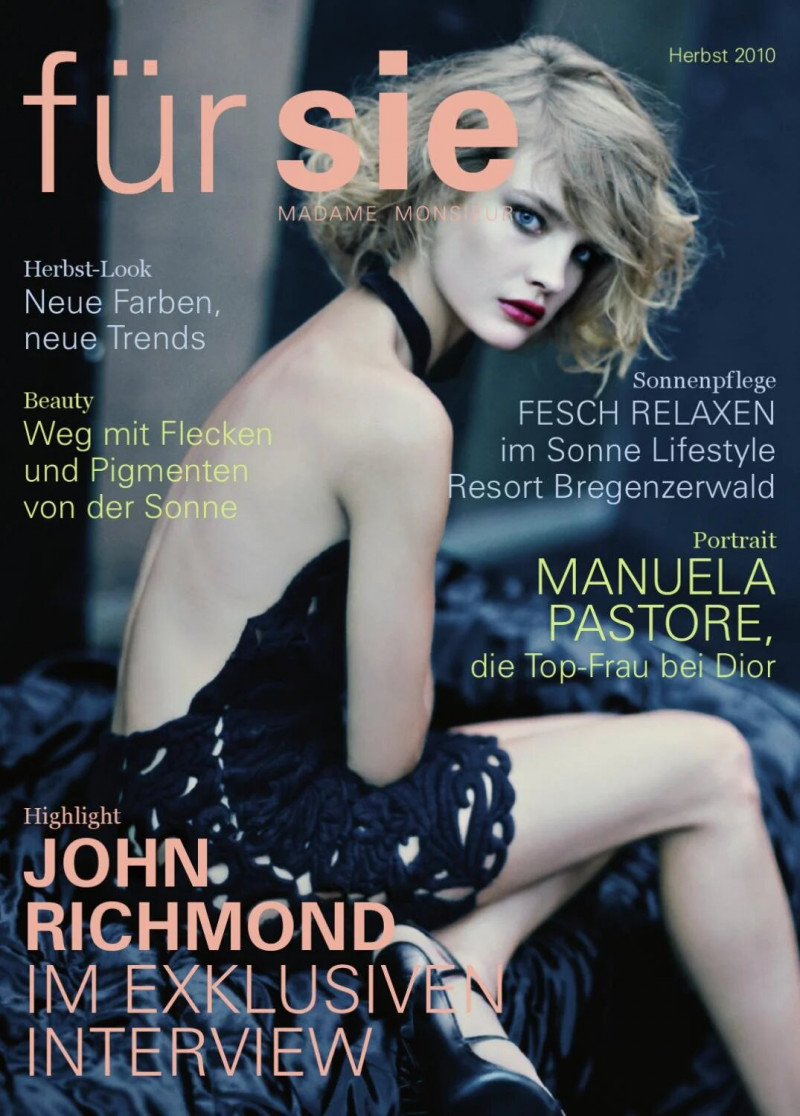 Natalia Vodianova featured on the Für Sie Madame, Monsieur cover from September 2010