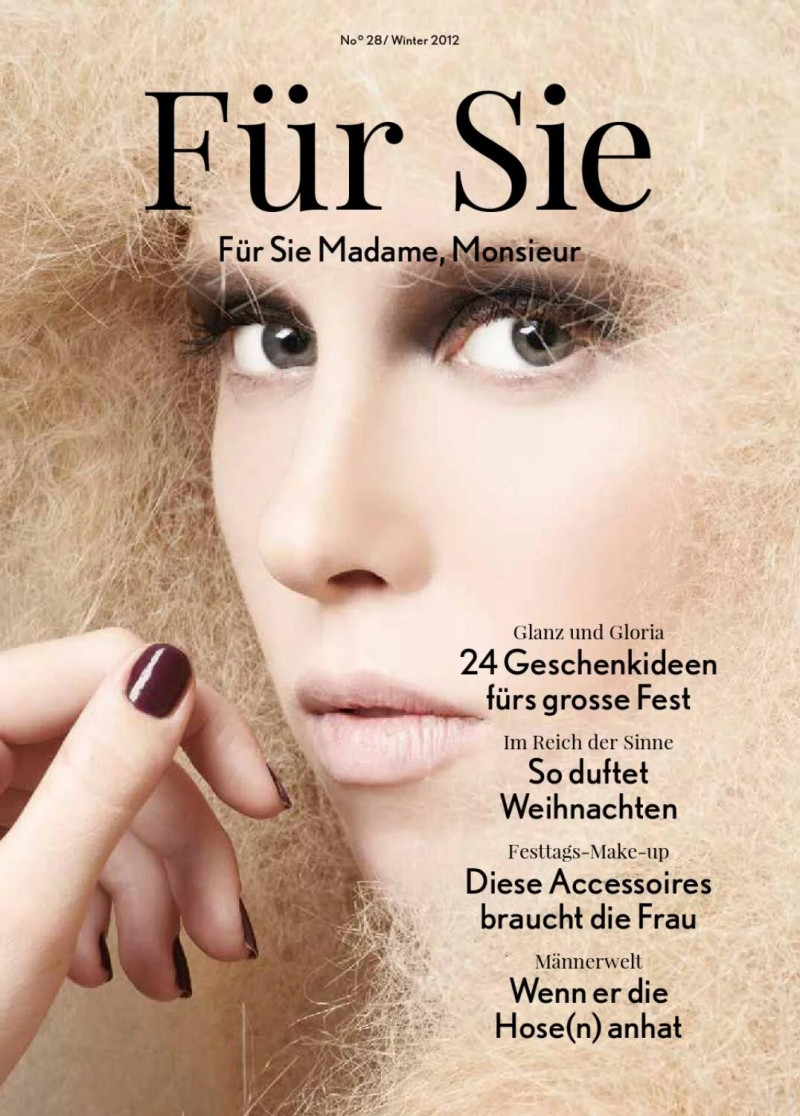  featured on the Für Sie Madame, Monsieur cover from December 2012