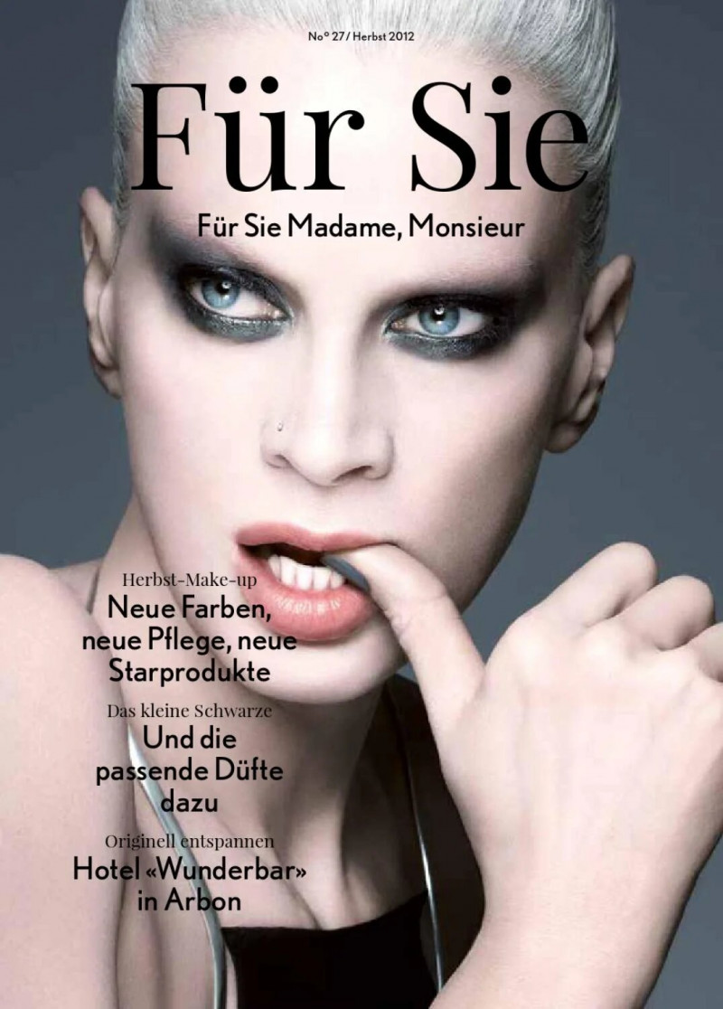  featured on the Für Sie Madame, Monsieur cover from September 2012