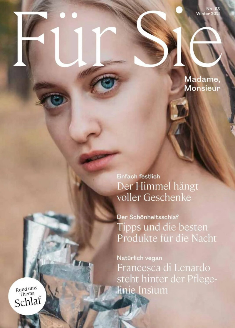  featured on the Für Sie Madame, Monsieur cover from December 2021