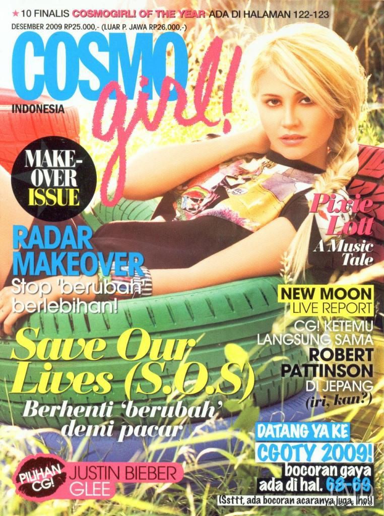 Pixie Lott featured on the Cosmogirl Indonesia cover from December 2009