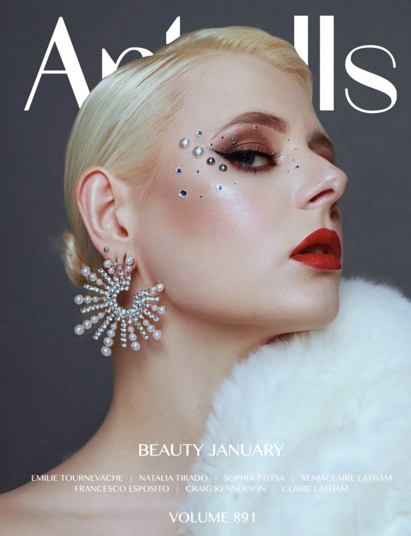  featured on the Artells Magazine cover from January 2023