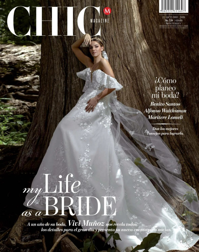 Vivi Muñoz featured on the CHIC Magazine Mexico cover from October 2020