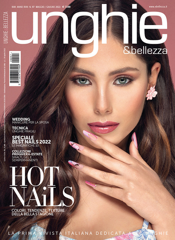  featured on the Unghie & Bellezza cover from May 2022