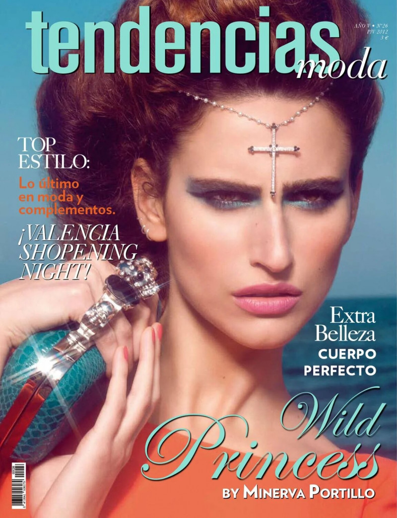 Alejandra Domínguez featured on the Tendencias Moda cover from March 2012