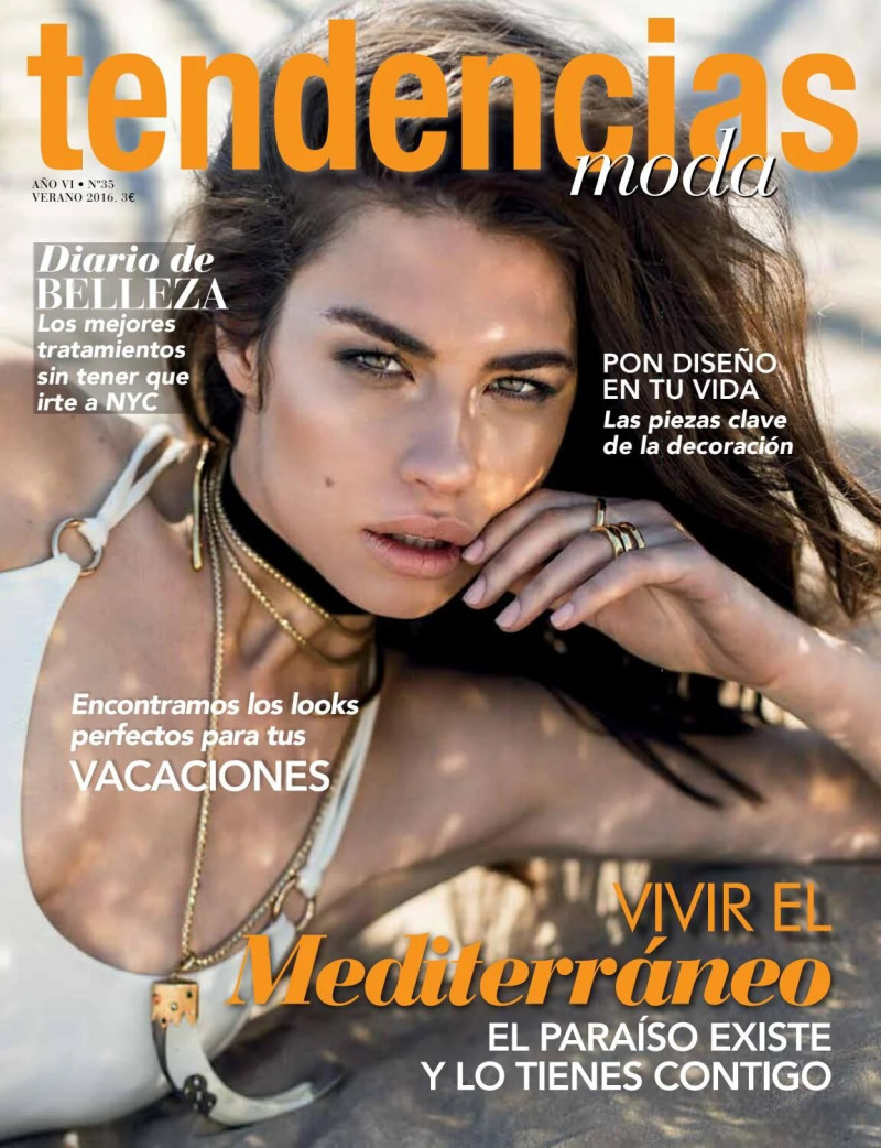  featured on the Tendencias Moda cover from June 2016