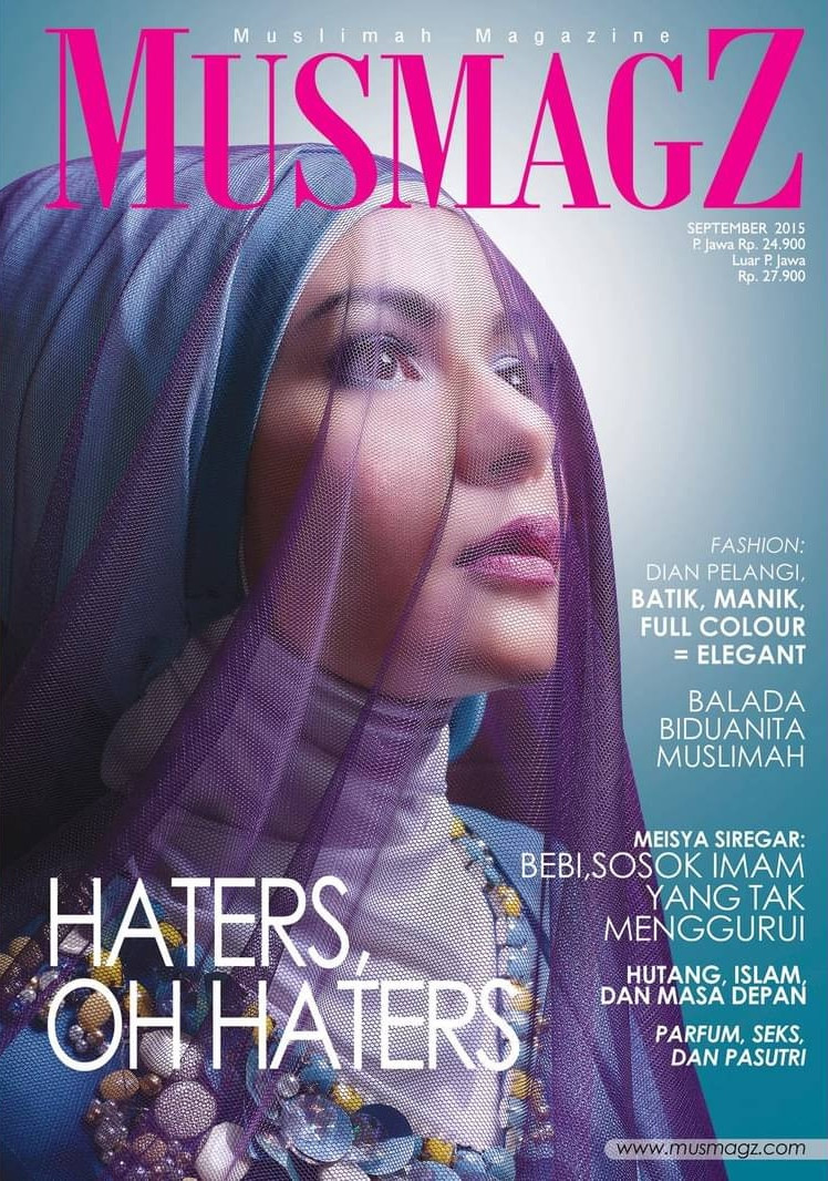  featured on the Musmagz - Muslimah Magazine cover from September 2015