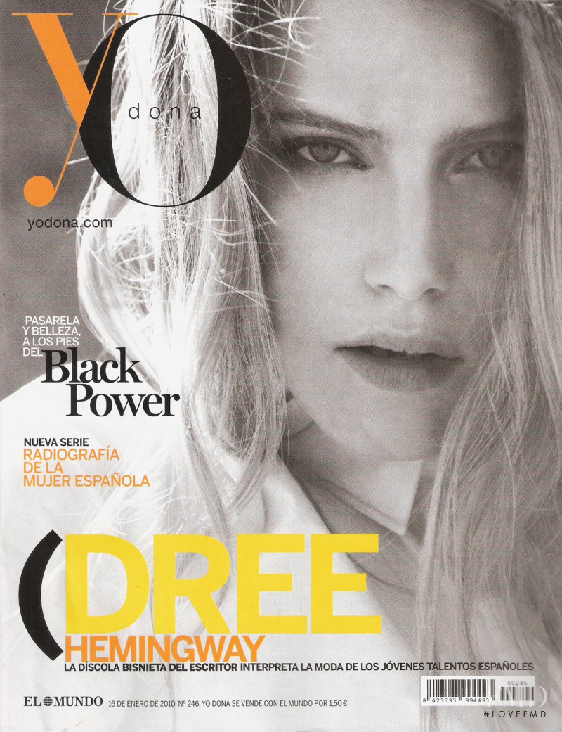 Dree Hemingway featured on the Yo Dona cover from January 2010