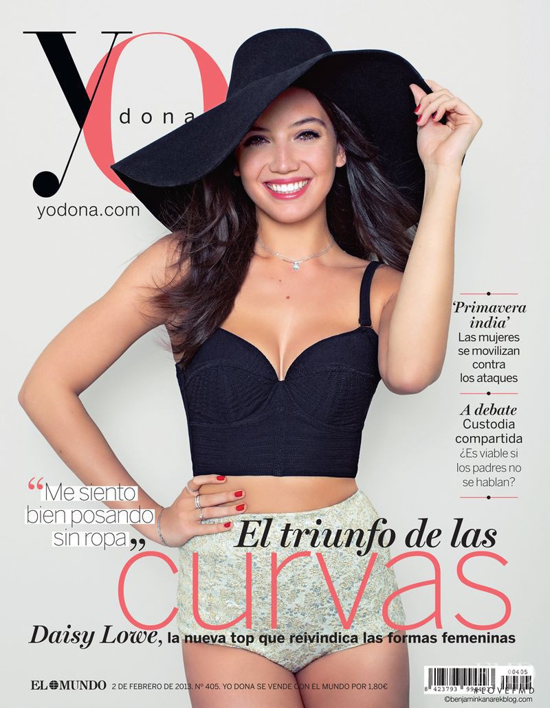 Daisy Lowe featured on the Yo Dona cover from February 2013
