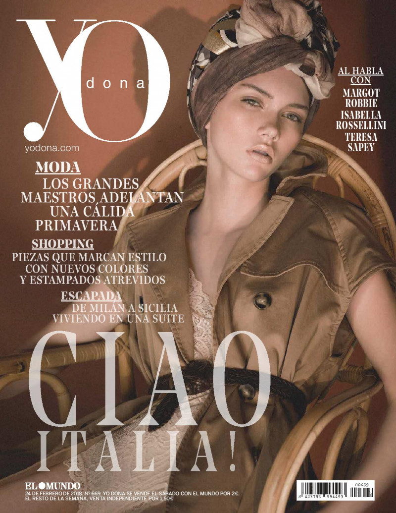 Sofia Steinberg featured on the Yo Dona cover from February 2018