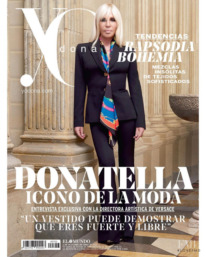 Donatella Versace featured on the Yo Dona cover from October 2019