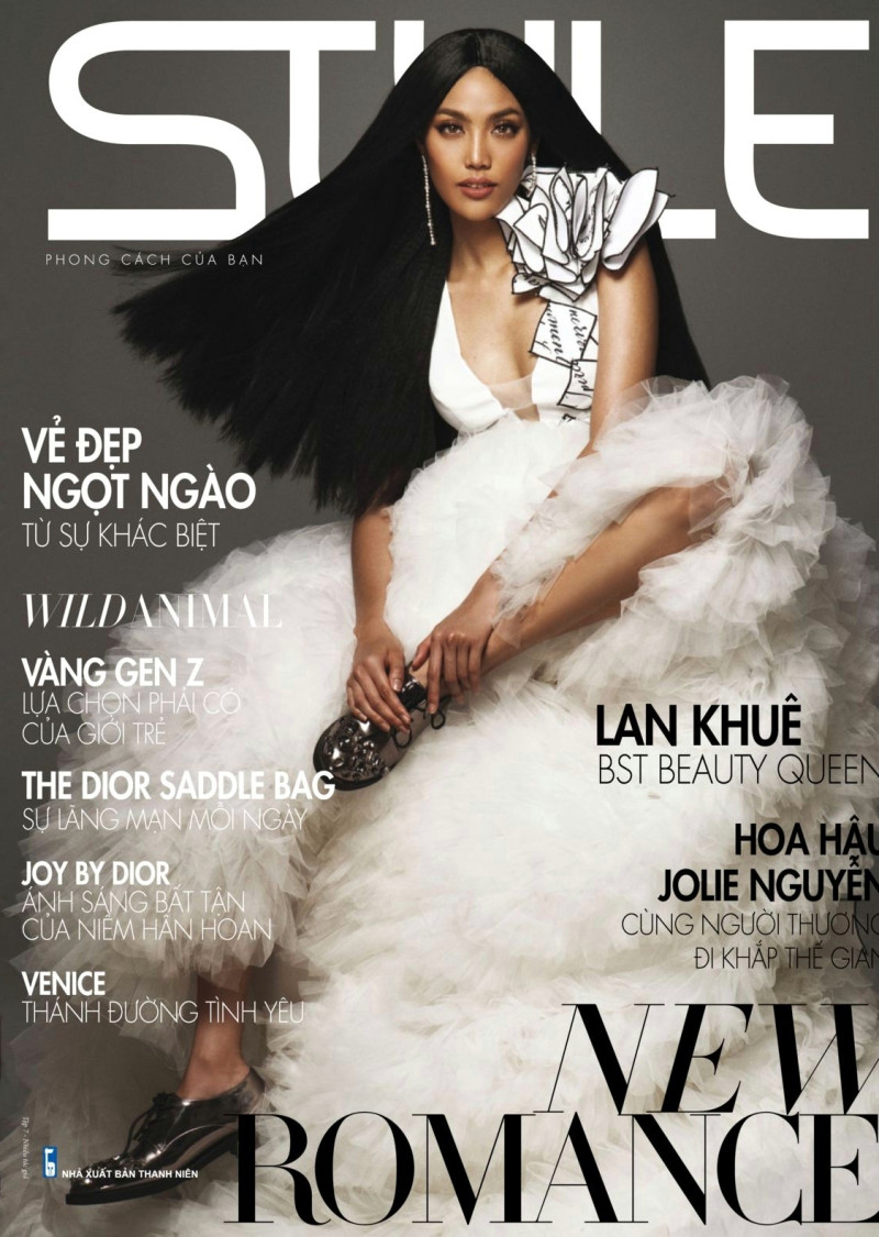 Lan Khue featured on the Style Vietnam cover from September 2018