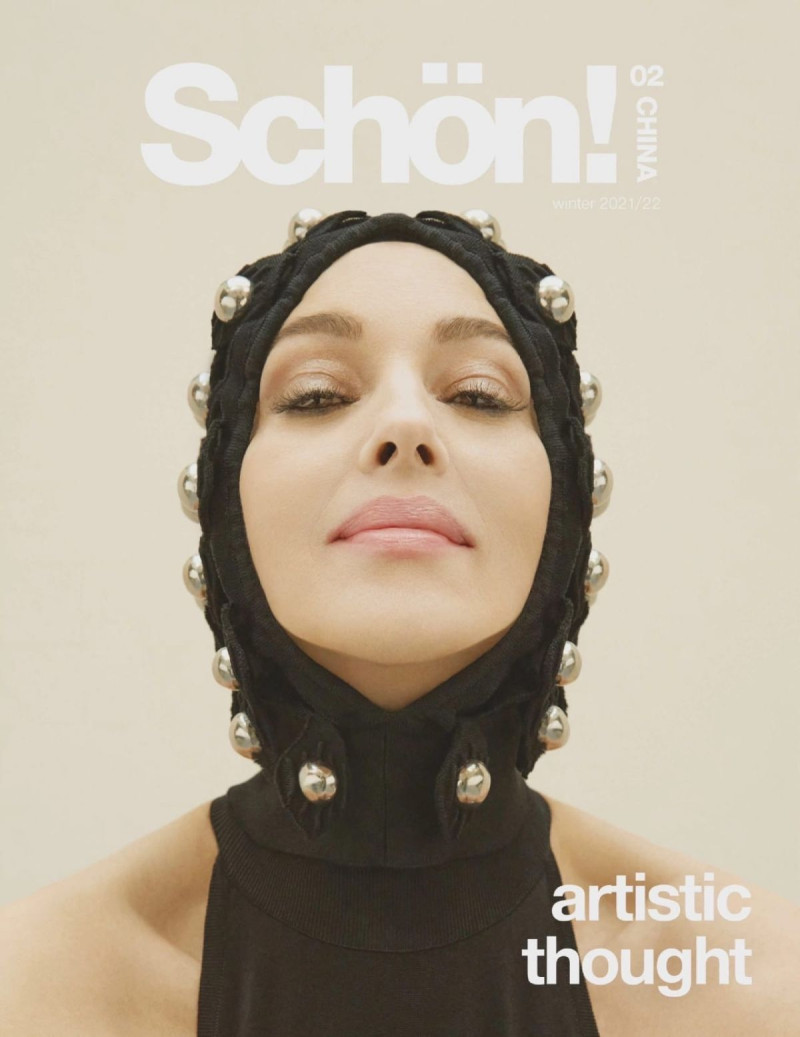 Monica Bellucci featured on the Schön! China cover from November 2021