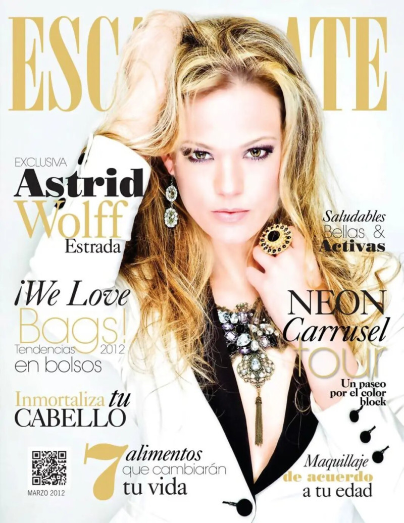 Astrid Wolff featured on the Escaparate Mexico cover from March 2012