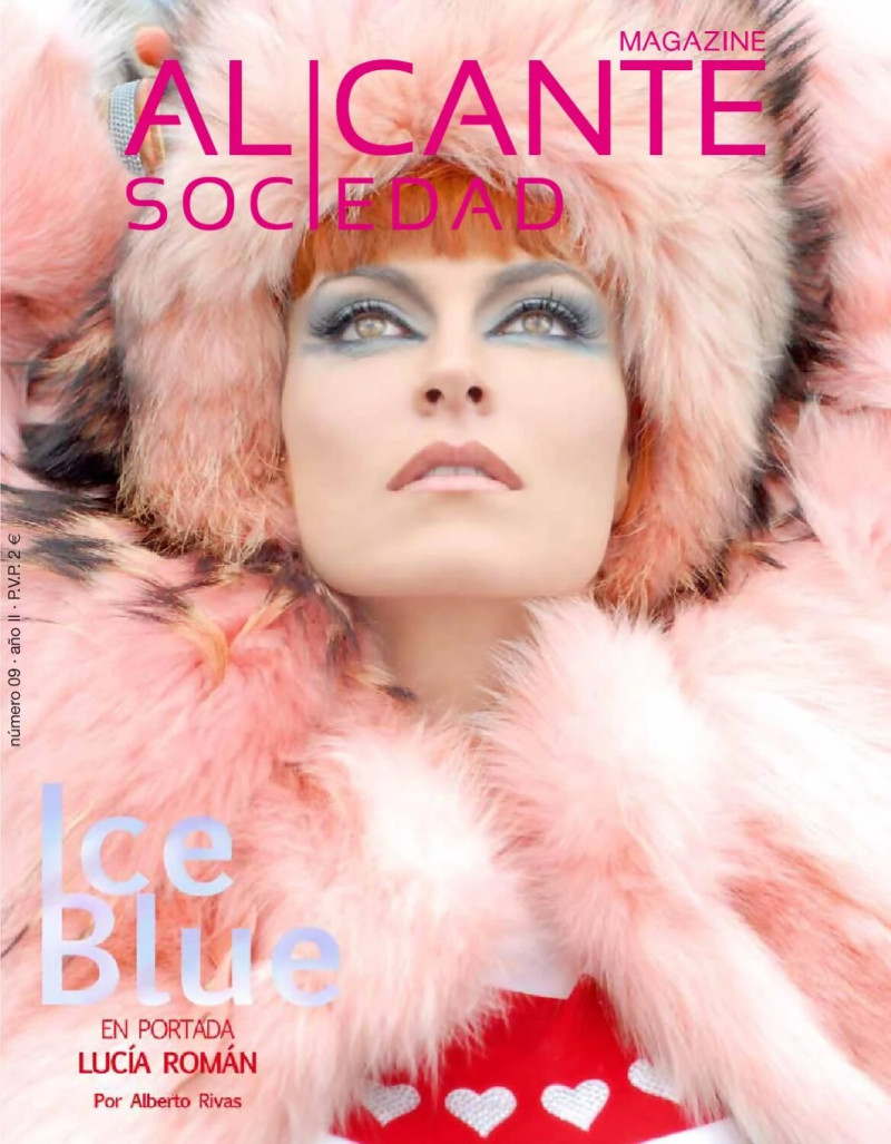 Lucia Roman featured on the Alicante Sociedad cover from December 2010