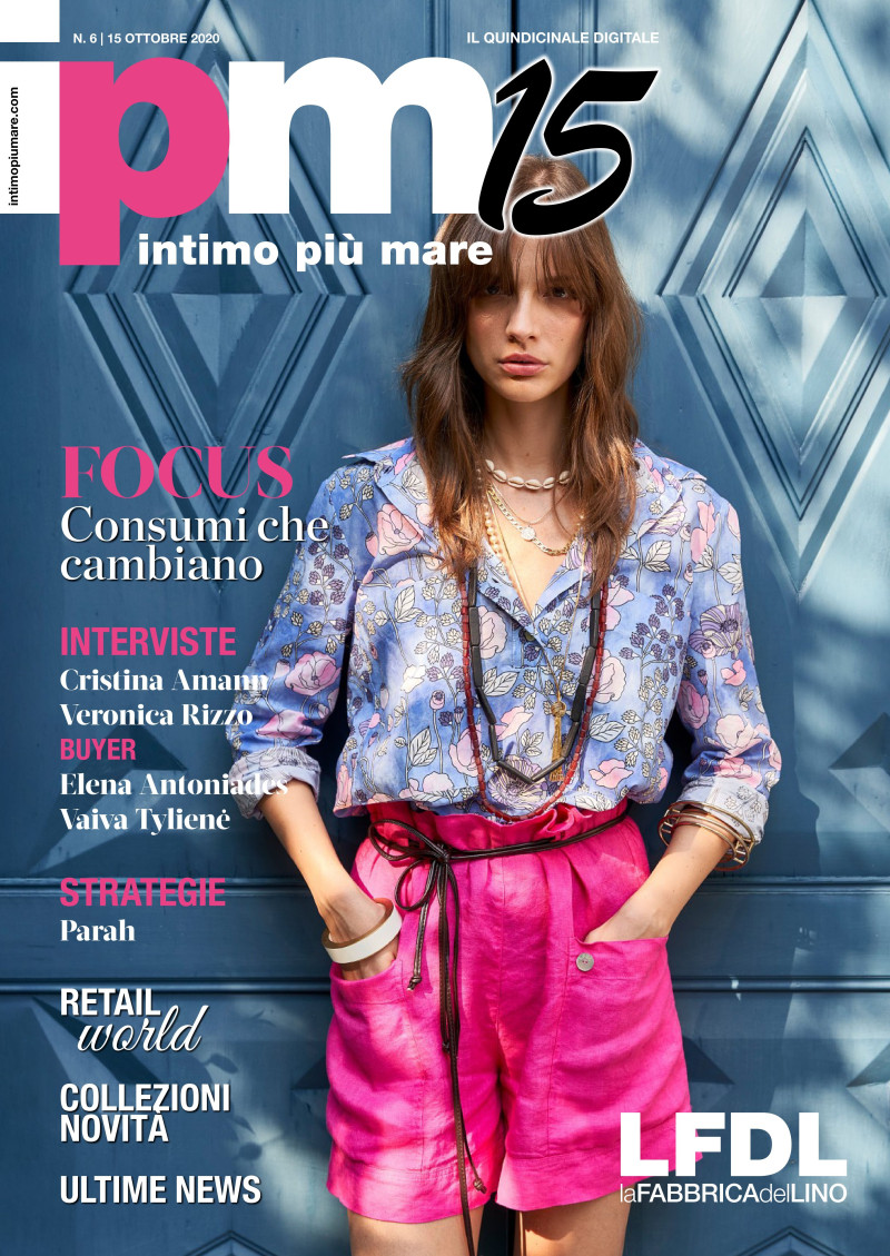  featured on the Intimo Più Mare 15 cover from October 2020