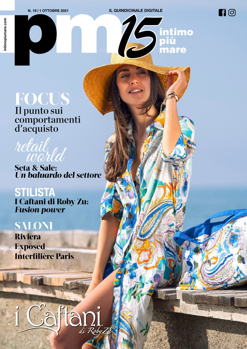  featured on the Intimo Più Mare 15 cover from October 2021