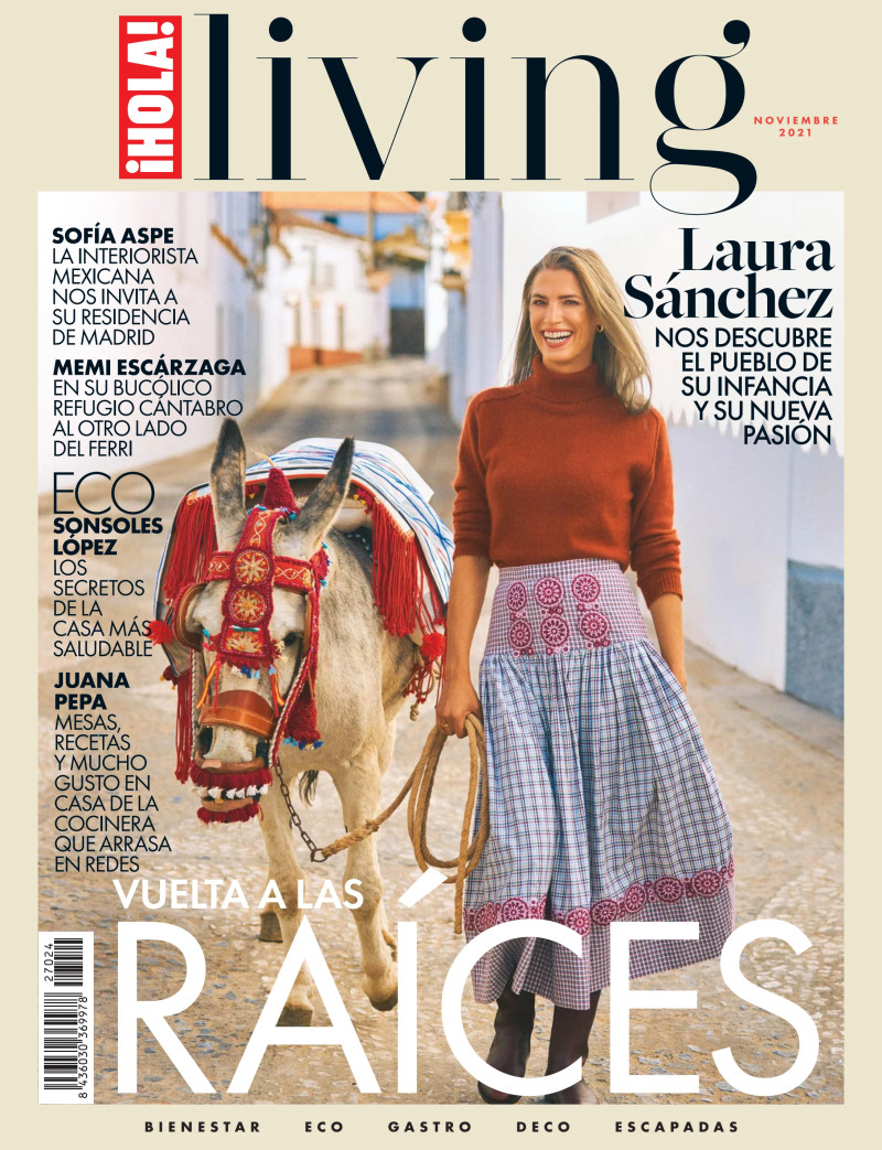 Laura Sanchez featured on the Hola! Living cover from November 2021