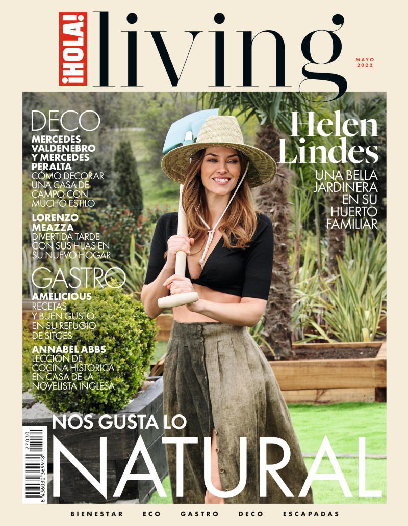 Helen Lindes featured on the Hola! Living cover from May 2022