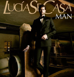 LucíaSeCasa Man