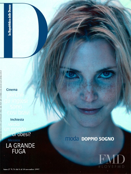 Nadja Auermann featured on the La Repubblica delle Donne cover from November 1997