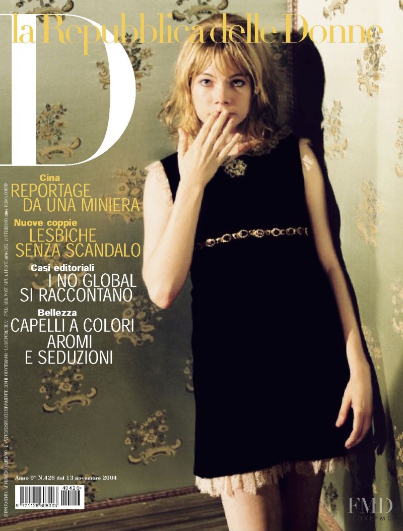  featured on the La Repubblica delle Donne cover from November 2004