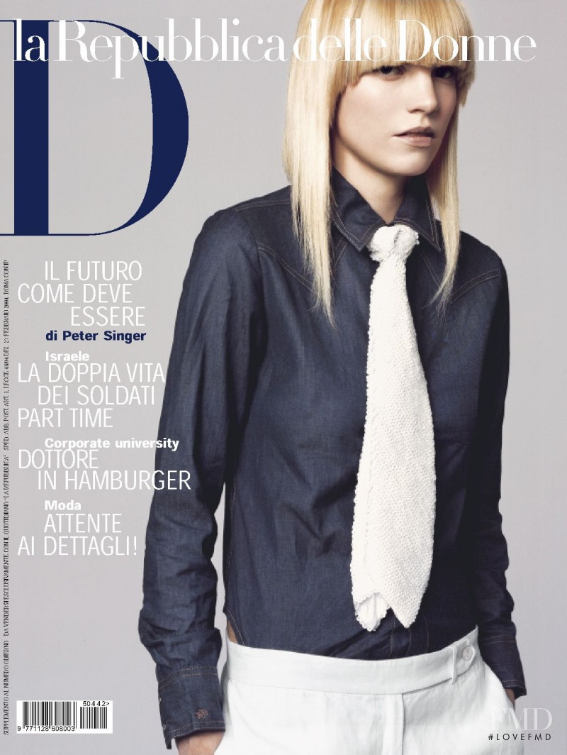  featured on the La Repubblica delle Donne cover from March 2005
