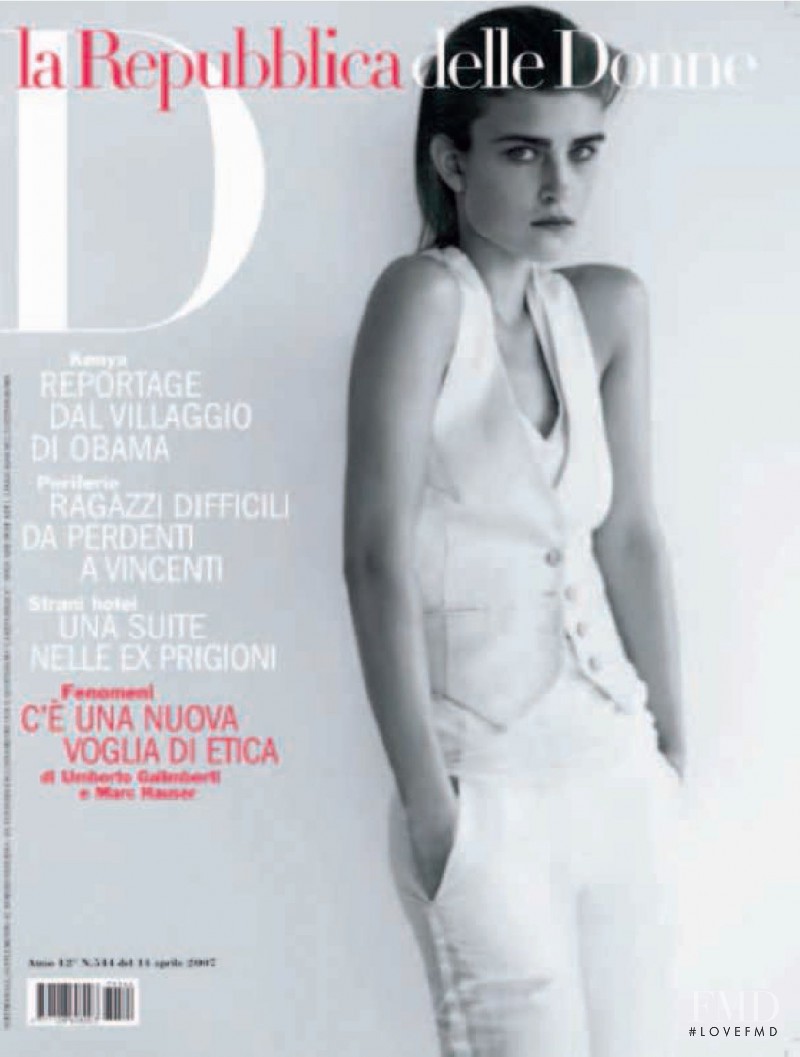  featured on the La Repubblica delle Donne cover from April 2007