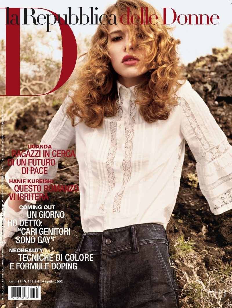 featured on the La Repubblica delle Donne cover from April 2008