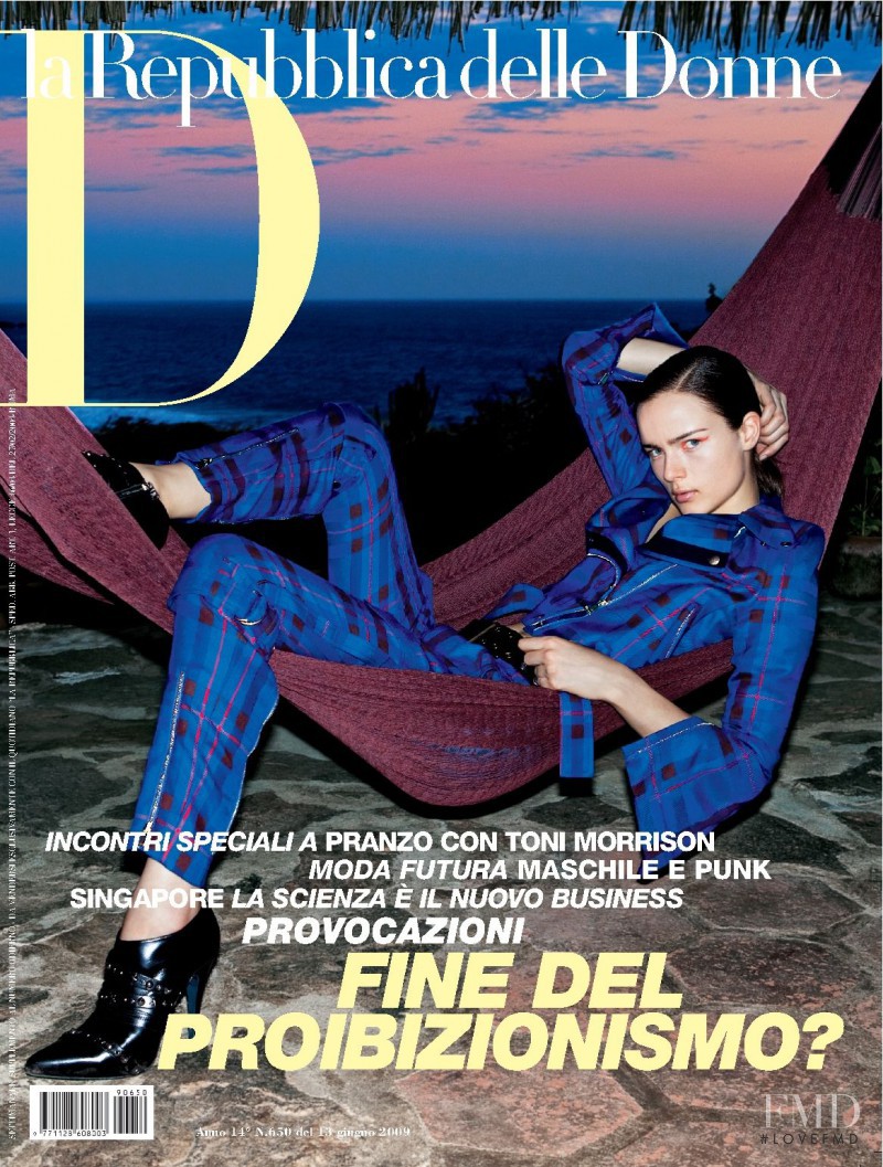 Anna de Rijk featured on the La Repubblica delle Donne cover from June 2009