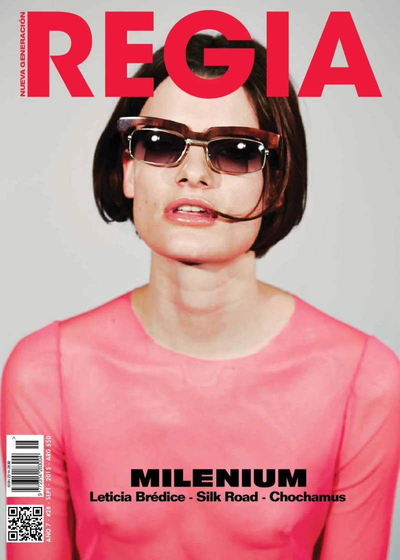 Paula Bertolini featured on the REGIA cover from September 2015