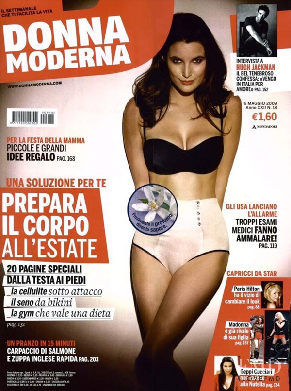  featured on the DONNA MODERNA cover from May 2009