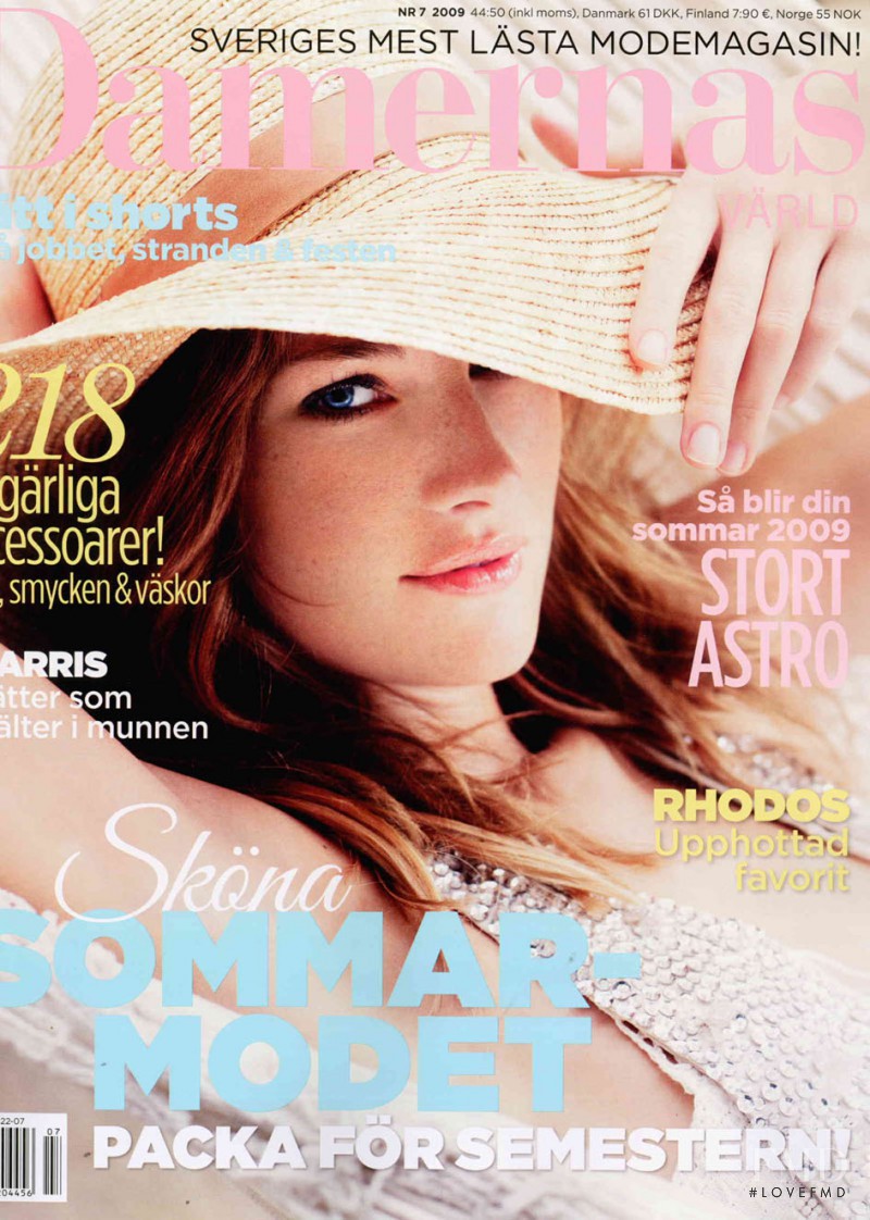  featured on the Damernas Värld cover from July 2009