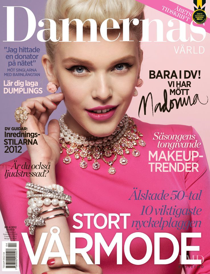 Felicia Karlahag featured on the Damernas Värld cover from February 2012