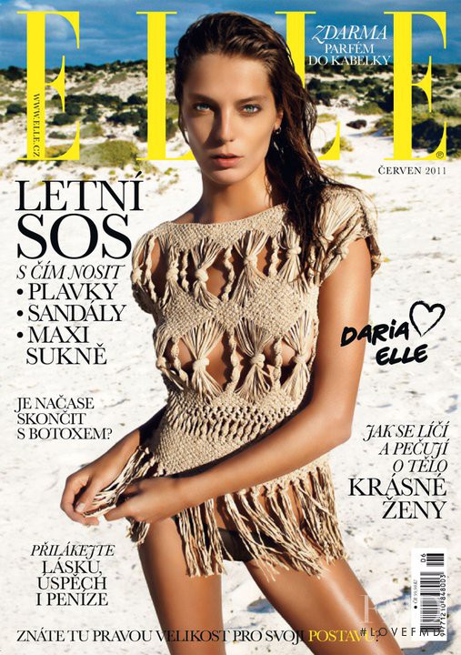 Daria Werbowy featured on the Elle Czech cover from June 2011