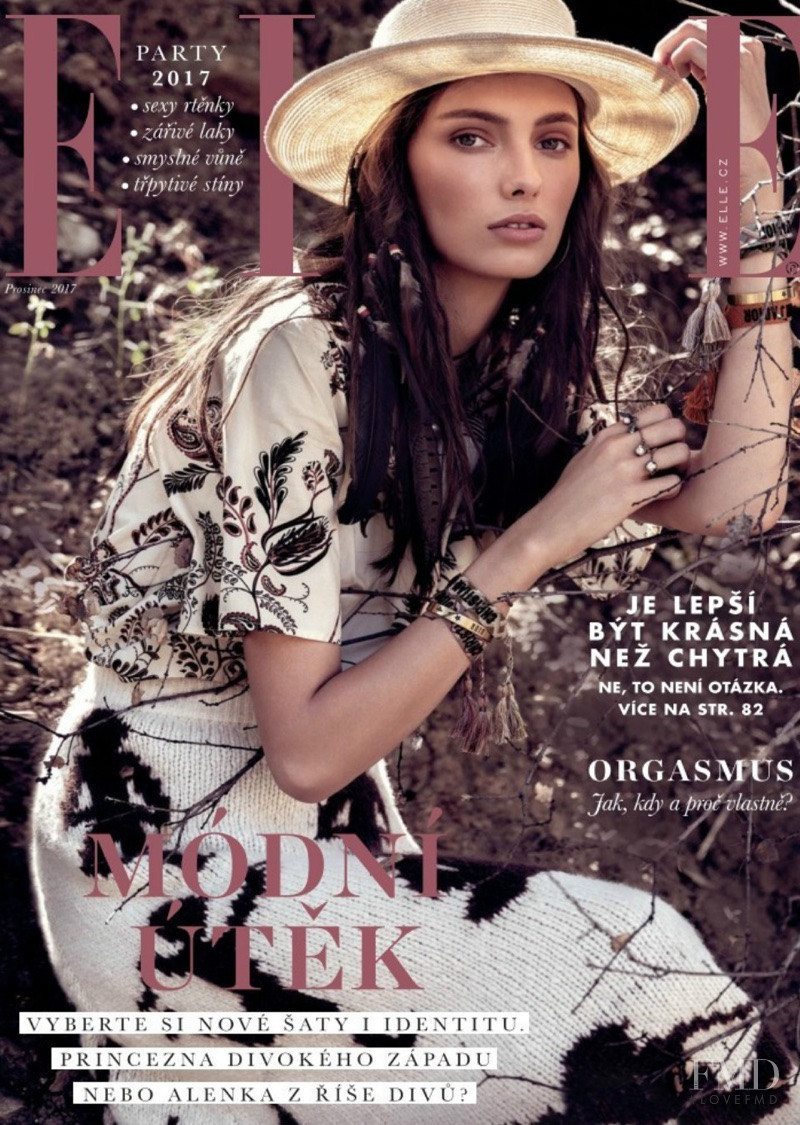 Carol Paes featured on the Elle Czech cover from December 2017