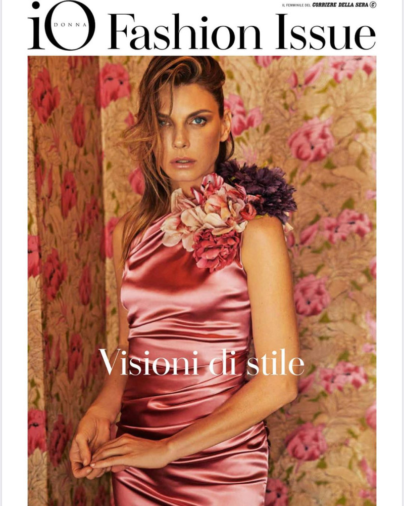 Angela Lindvall featured on the Io Donna Fashion Issue cover from October 2019
