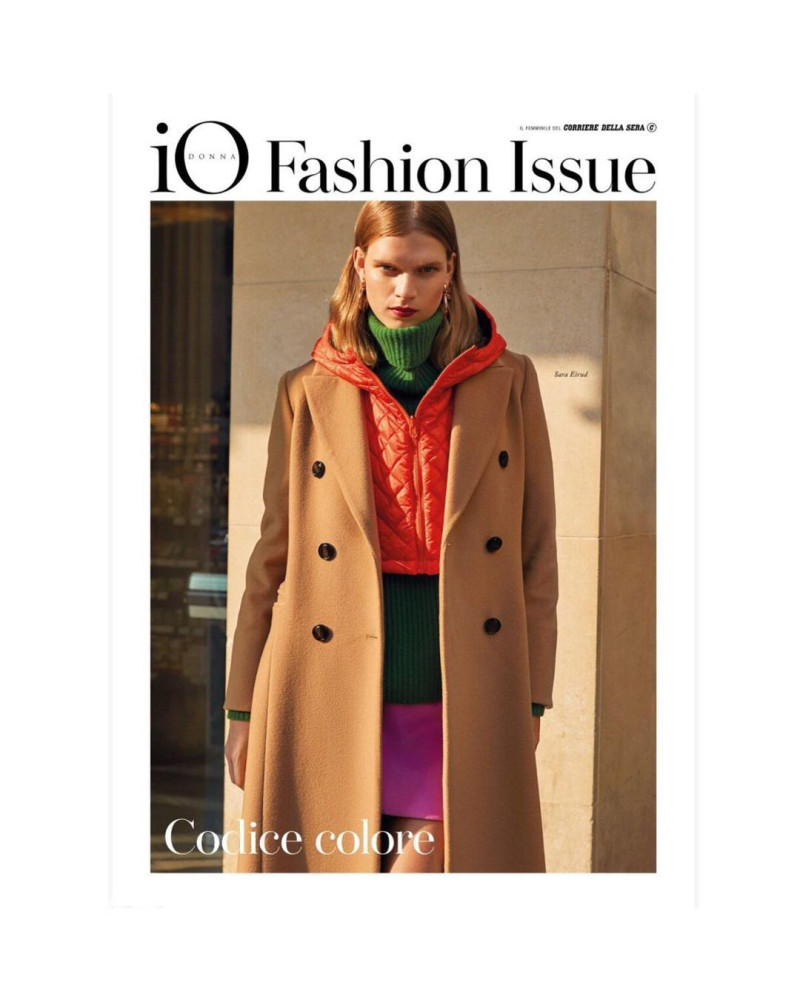 Sara Eirud featured on the Io Donna Fashion Issue cover from November 2022