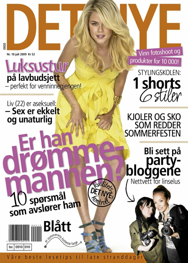  featured on the Det Nye cover from July 2009