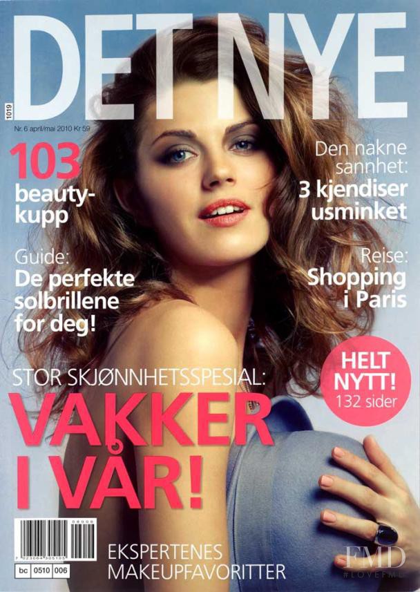  featured on the Det Nye cover from April 2010