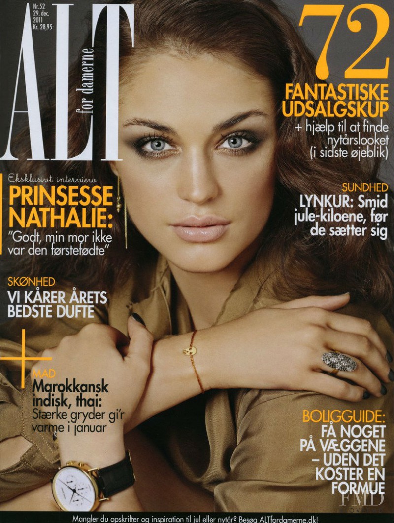 Violet Budd featured on the ALT for damerne cover from December 2011